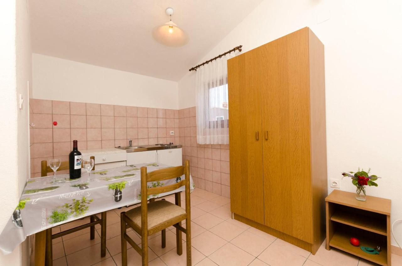 Apartments Mirko Trogir Rom bilde